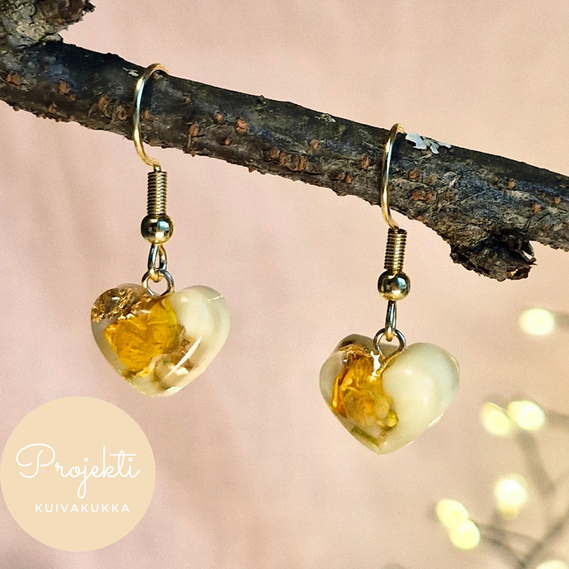 Niittyleinikki-syd&auml;n, pieni,&nbsp; 18k kullattu kirurginter&auml;s